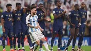 Imagen de Leo festejando en la tanda de penales de la final